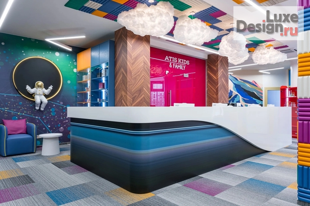 Дизайн интерьера лечебного учреждения "ATIS Kids & Family — детская стоматология в Екатеринбурге" (фото 1)