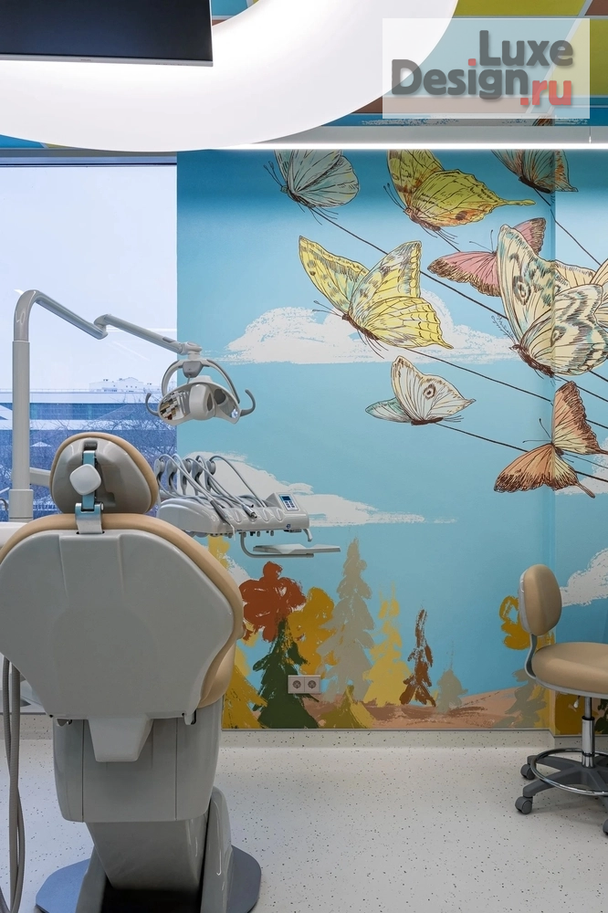 Дизайн интерьера лечебного учреждения "ATIS Kids & Family — детская стоматология в Екатеринбурге" (фото 23)