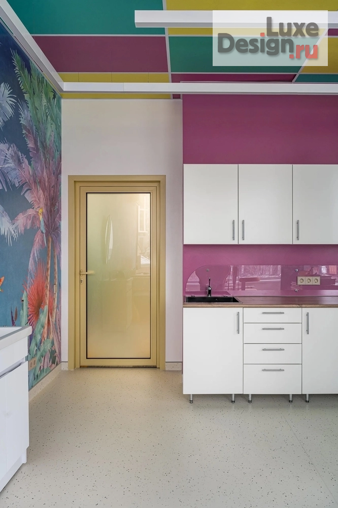 Дизайн интерьера лечебного учреждения "ATIS Kids & Family — детская стоматология в Екатеринбурге" (фото 38)