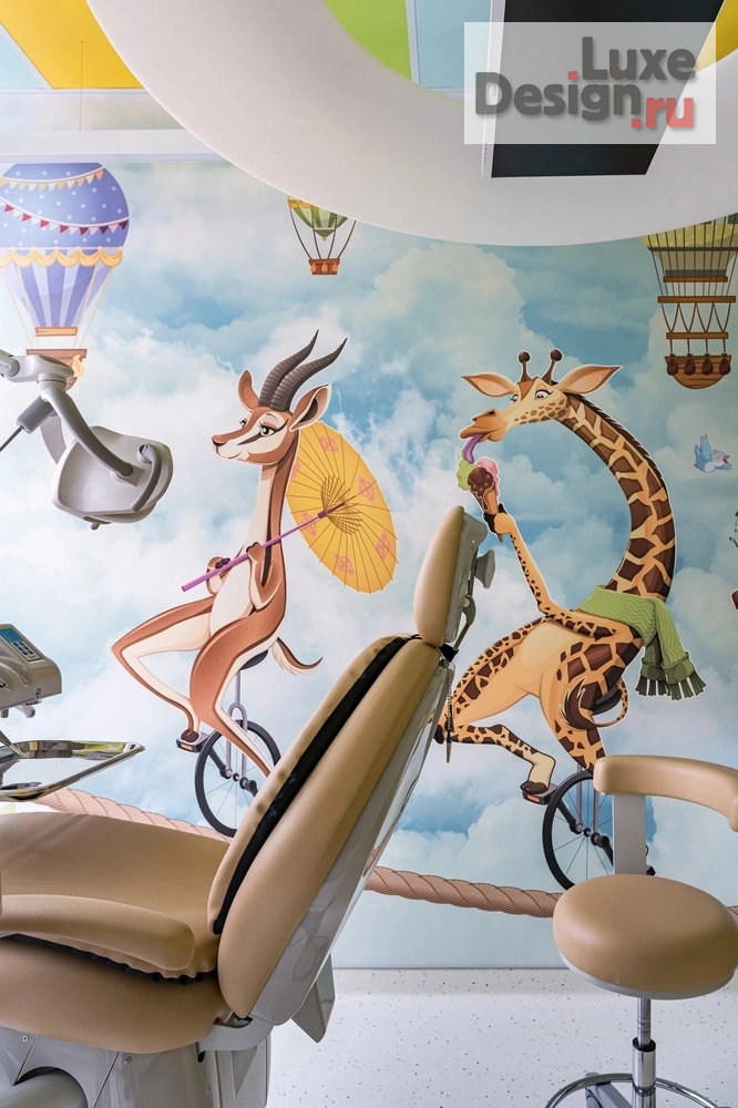 Дизайн интерьера лечебного учреждения "ATIS Kids & Family — детская стоматология в Екатеринбурге" (фото 36)