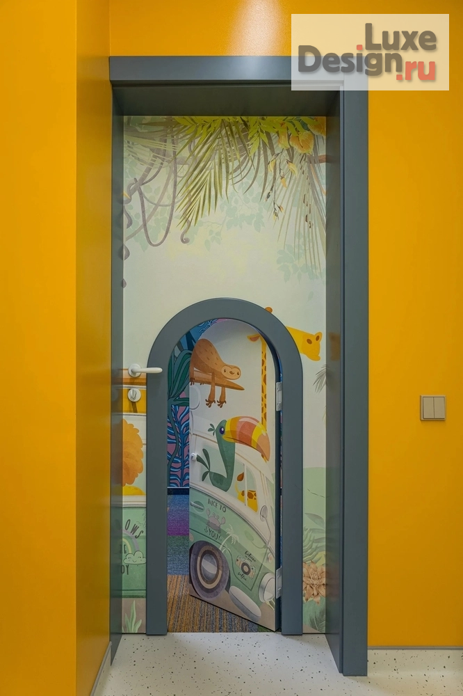 Дизайн интерьера лечебного учреждения "ATIS Kids & Family — детская стоматология в Екатеринбурге" (фото 26)