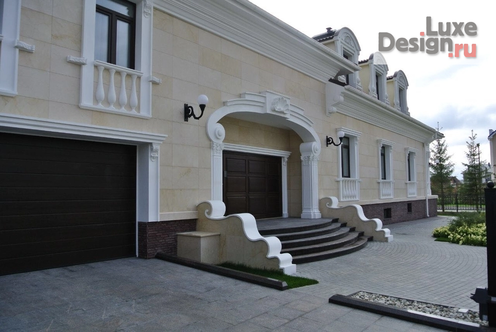 Частная архитектура "ЧАСТНЫЙ ДОМ В СТИЛЕ КЛАССИЦИЗМ, С ЭЛЕМЕНТАМИ БАРОККО" (фото 3)