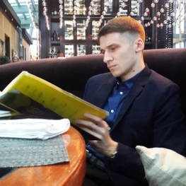 Дизайнер интерьера Max Poroshin